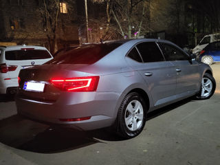 Skoda Superb foto 3