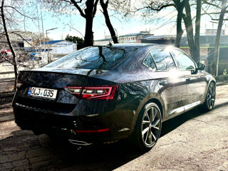 Skoda Superb foto 3