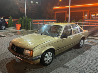 Opel Rekord foto 2