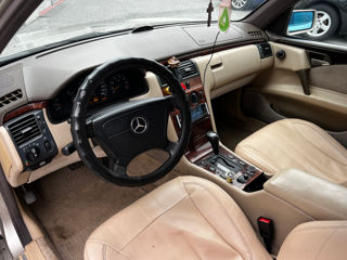 Mercedes E-Class foto 11