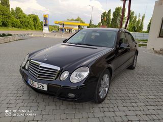 Mercedes E Class foto 2