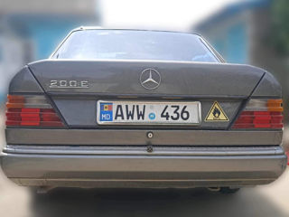 Mercedes Series (W124) фото 2