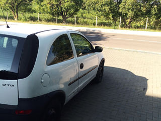 Opel Corsa foto 4