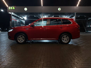 Mitsubishi Outlander foto 6