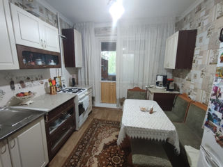 Apartament cu 3 camere, 70 m², BAM, Bălți