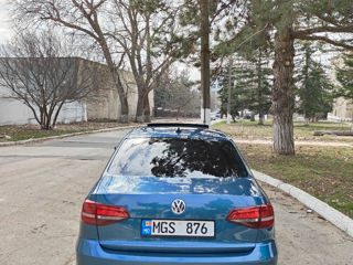 Volkswagen Jetta foto 4