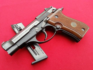 Пистолет Beretta 87 foto 1