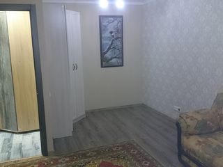 Apartament cu 1 cameră, 43 m², Centru, Bălți foto 2
