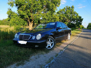 Mercedes E-Class