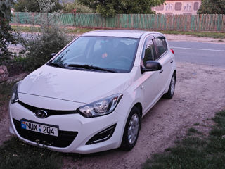 Hyundai i20 foto 2