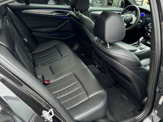 BMW 5 Series foto 8