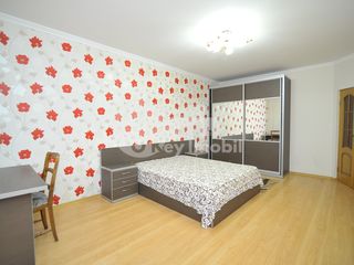 Apartament de 130 mp, 3 camere + living, bloc nou, bd. Negruzzi 105000 € foto 4