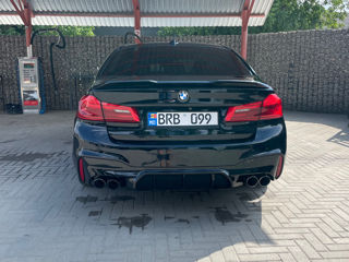 BMW 5 Series foto 3