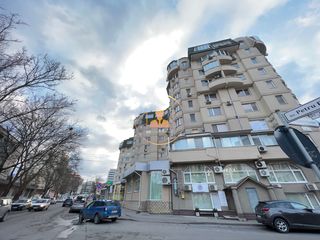 Apartament cu 5 camere sau mai multe, 250 m², Centru, Chișinău
