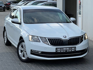 Skoda Octavia foto 1