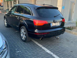 Audi Q7 foto 8