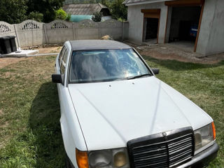 Mercedes Series (W124)