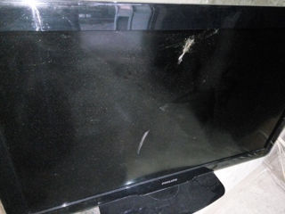 Televizor la piese 37". Ecranul defect foto 0
