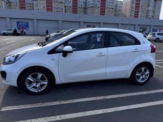 KIA Rio foto 4