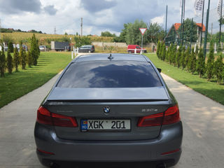 BMW 5 Series foto 6