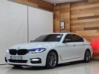 BMW 5 Series foto 1