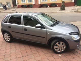 Opel Corsa foto 2