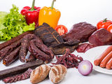 Мясные деликатесы, колбасы, копчённости и многое другое для производства мясных деликатесов.