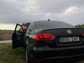 Volkswagen Jetta foto 7