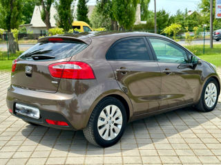 KIA Rio foto 4