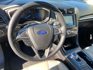 Ford Fusion foto 11