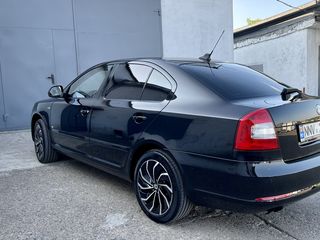 Skoda Octavia foto 2