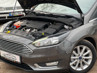 Ford Focus foto 19