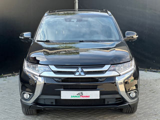 Mitsubishi Outlander foto 2