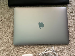 MacBook Air 13 2020 8/250 foto 2