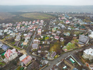 Casa la sol pe un teren cu o suprafață de 4 ari, foto 3