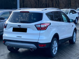 Ford Kuga foto 4