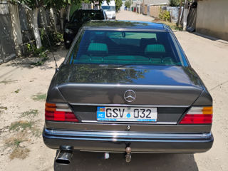 Mercedes Series (W124) foto 3