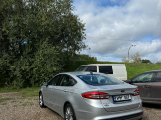 Ford Fusion foto 6