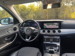 Mercedes E-Class foto 8