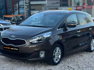 KIA Carens foto 3