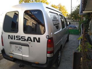 Nissan Vanette foto 4