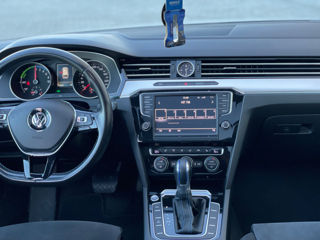 Volkswagen Passat foto 8