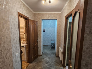 Apartament cu 2 camere, 58 m², Botanica, Chișinău foto 3