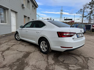 Skoda Superb foto 5