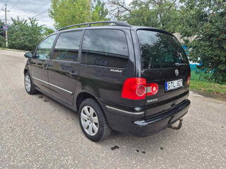 Volkswagen Sharan foto 2