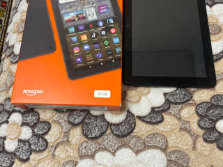 Amazon fire HD8 32 GB