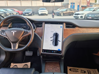 Tesla Model S foto 9