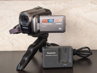Panasonic SDR-H40 цифровая видеокамера foto 1