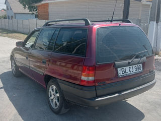 Opel Astra foto 4