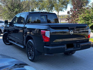 Nissan Titan foto 4